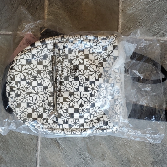 New- Wild Fable Mini Backpack - Picture 4 of 4